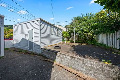 Photo of property in 2 Henry Street, Kilbirnie, Wellington, 6022