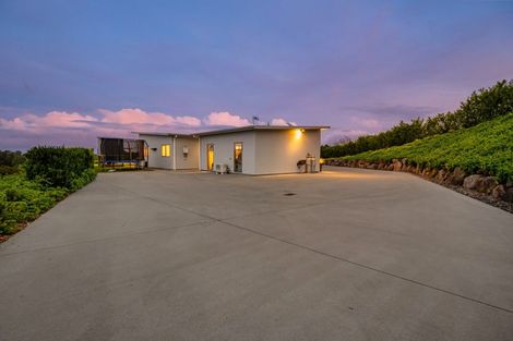 Photo of property in 33 Hakao Road, Minden, Tauranga, 3171