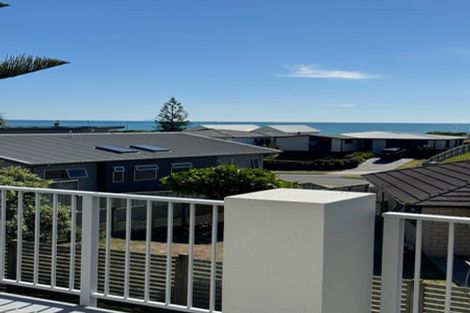 Photo of property in 24 Ocean View Road, Coastlands, Whakatane, 3120