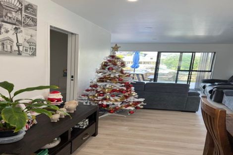 Photo of property in 94d Bay Street, Red Beach, 0932