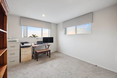 Photo of property in 96 Babich Road North, Ranui, Auckland, 0612