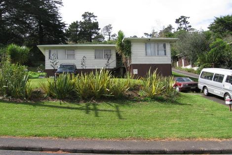 Photo of property in 21 Rangeview Road, Sunnyvale, Auckland, 0612