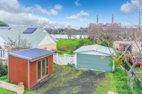 Photo of property in 190 Great South Road, Huntly, 3700