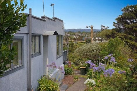 Photo of property in 9 Rangeview Road, Sunnyvale, Auckland, 0612