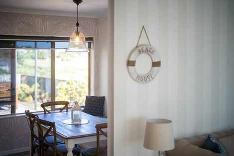 Photo of property in 19 Violet Street, Raglan, 3225