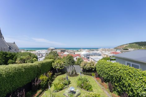 Photo of property in 11 Wharfe Street, South Hill, Oamaru, 9400