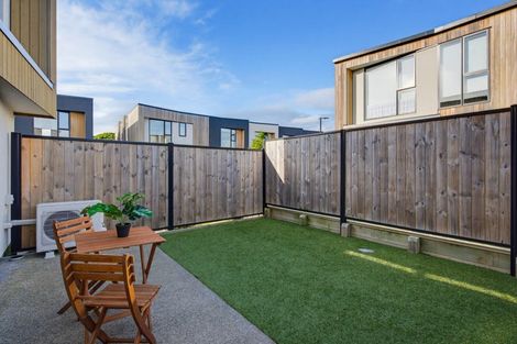 Photo of property in 21/10 Trieste Way, Paraparaumu, 5032