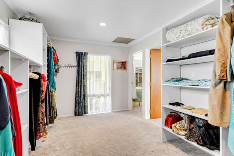 Photo of property in 24 Webb Place, Taradale, Napier, 4112