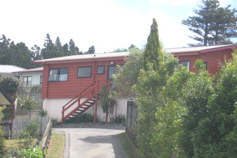 Photo of property in 1/17 Witheford Drive, Bayview, Auckland, 0629