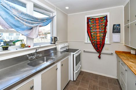 Photo of property in 41 Arimu Road, Papakura, 2110