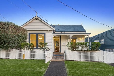 Photo of property in 29 Hastings Parade, Devonport, Auckland, 0624