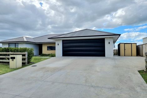 Photo of property in 22 Breton Drive, Waipu, 0510