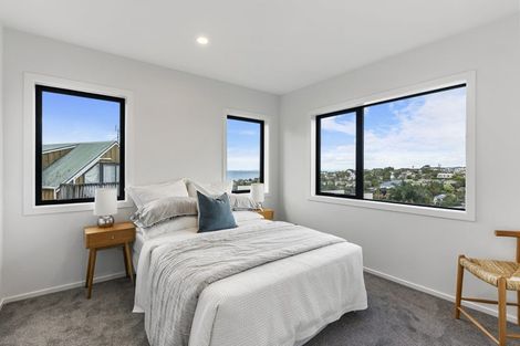 Photo of property in 1/47 Deep Creek Road, Waiake, Auckland, 0630