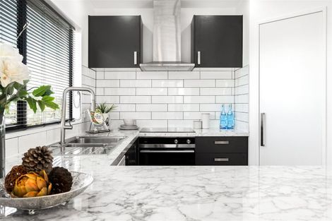 Photo of property in 1/44 Becroft Drive, Forrest Hill, Auckland, 0620