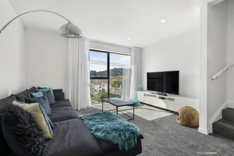 Photo of property in 2/12 Stanley Street, Berhampore, Wellington, 6023