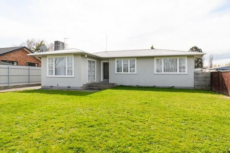 Photo of property in 25 Ruamahanga Crescent, Terrace End, Palmerston North, 4410