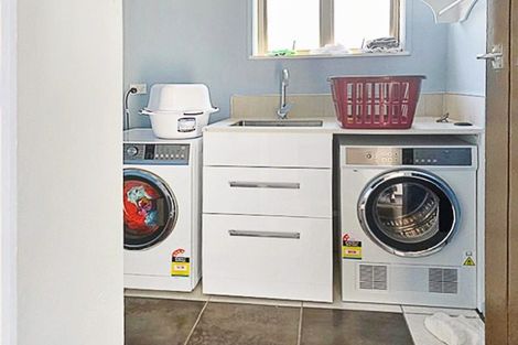 Photo of property in 1 Kelsall Street, Hospital Hill, Napier, 4110