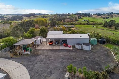 Photo of property in 25 Hull Road, Waitoki, Kaukapakapa, 0871