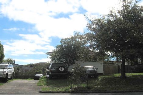 Photo of property in 9 Acland Place, Botany Downs, Auckland, 2010