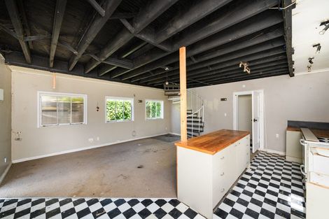 Photo of property in 37 Monrad Street, Highbury, Palmerston North, 4412