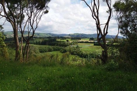 Photo of property in 4 Three Paddock Lane, Fitzherbert, Palmerston North, 4410