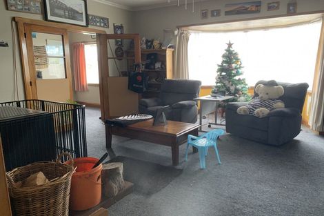 Photo of property in 51 Livingstone Street, Hokitika, 7810