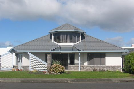 Photo of property in 1 Wrack Street, Kensington, Whangarei, 0112
