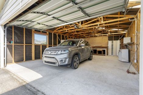 Photo of property in 4 Diamond Street, Carterton, 5713