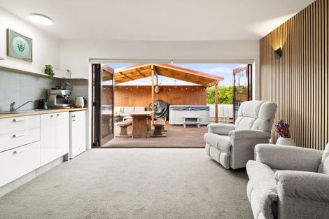 Photo of property in 11 Edna Street, Ocean View, Dunedin, 9035