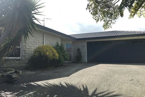 Photo of property in 34 Monarch Place, Paraparaumu Beach, Paraparaumu, 5032