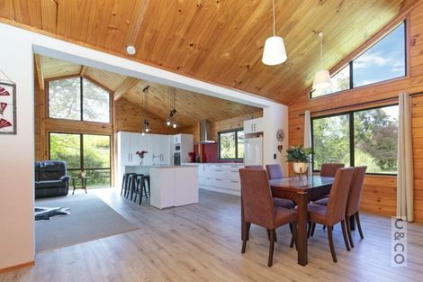 Photo of property in 10 Taha Road, Waimauku, 0881