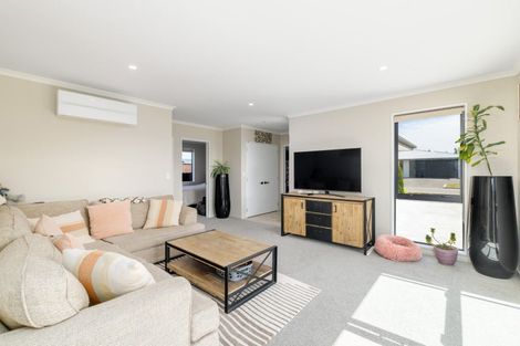 Photo of property in 14 Te Hurunui Drive, Pegasus, 7612