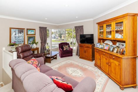 Photo of property in 44 Limousin Place, Grandview Heights, Hamilton, 3200