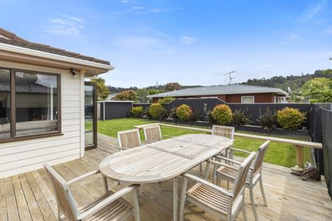 Photo of property in 2/18 Montgomery Street, Stokes Valley, Lower Hutt, 5019