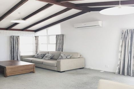 Photo of property in 31 Portadown Avenue, Pakuranga Heights, Auckland, 2010