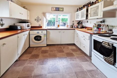 Photo of property in 165 Carlyle Street, Napier South, Napier, 4110