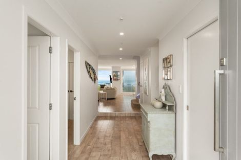 Photo of property in 53 Motiti Road, Papamoa Beach, Papamoa, 3118