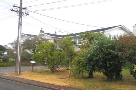 Photo of property in 1/25 Lyttelton Avenue, Forrest Hill, Auckland, 0620
