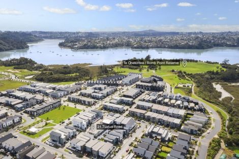 Photo of property in 21 Tuatua Road, Hobsonville, Auckland, 0616