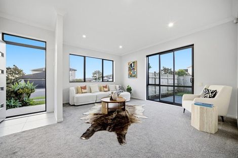 Photo of property in 16 Darion Drive, Flat Bush, Auckland, 2019