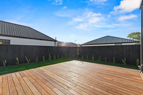 Photo of property in 3 Greystone Close, Halswell, 8025