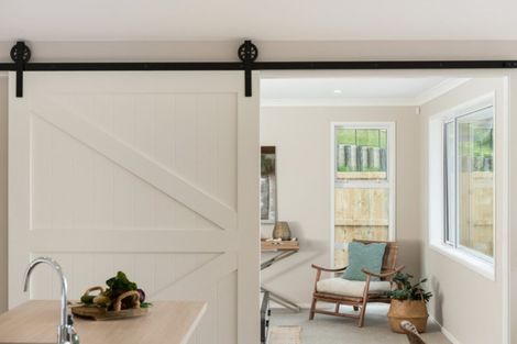 Photo of property in 7 Lakeside Terrace, Omokoroa, 3114