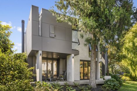 Photo of property in 100 Glandovey Road, Fendalton, Christchurch, 8052