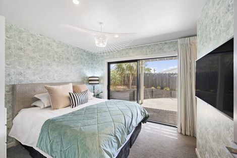 Photo of property in 6c Lyall Parade, Lyall Bay, Wellington, 6022