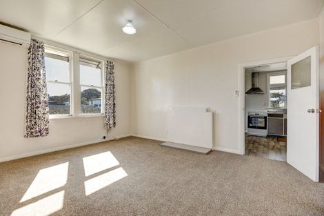 Photo of property in 18 Cornfoot Street, Castlecliff, Whanganui, 4501