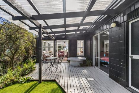 Photo of property in 279 Patons Rock Road, Patons Rock, Takaka, 7182