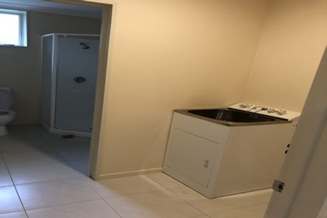 Photo of property in 16 Kokiri Street, Te Atatu South, Auckland, 0610