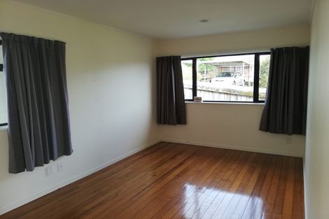 Photo of property in 67 De Luen Avenue, Tindalls Beach, Whangaparaoa, 0930
