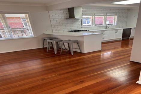 Photo of property in 5 Chilton Grove, Hutt Central, Lower Hutt, 5010