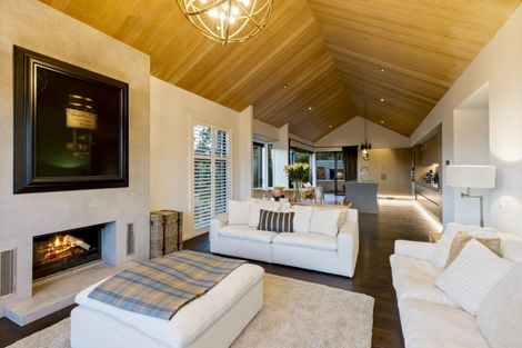 Photo of property in 31 Falconer Rise, Jacks Point, Queenstown, 9371